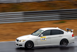 BMW E90 320i LCI サーキット車両