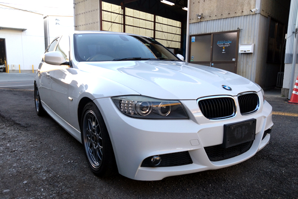 BMW E90 320i Mスポーツセダン 01