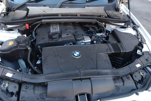 BMW E90 320i Mスポーツセダン 03